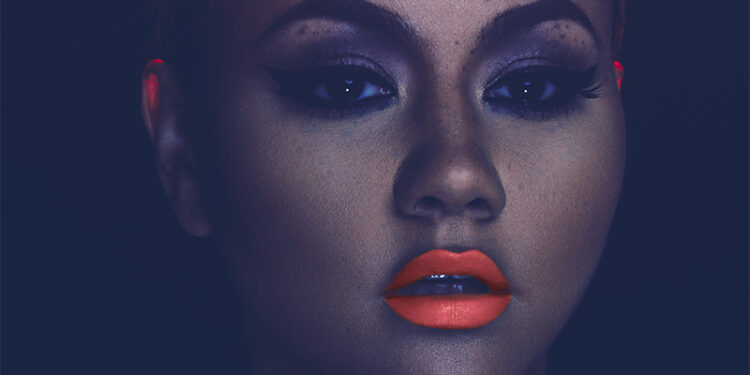 Le Retour Électrisant de Kat DeLuna : « Hottie With A Body »