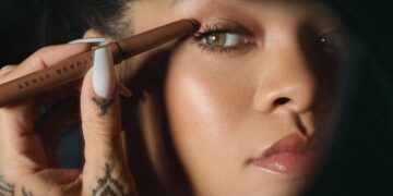 Fenty Beauty de Rihanna est la plus grande marque de beauté de célébrités au monde