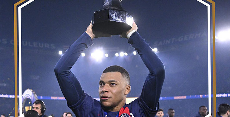 Kylian Mbappé : Brillant et Mystérieux, Son Talent Scintille tandis que Son Avenir Questionne